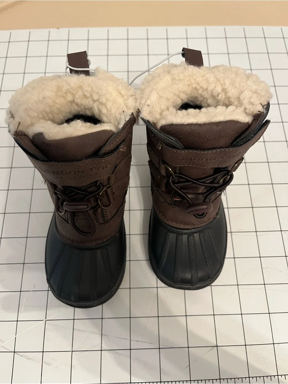 London Fog Brown Faux Shearling-Lined Boot Size 6